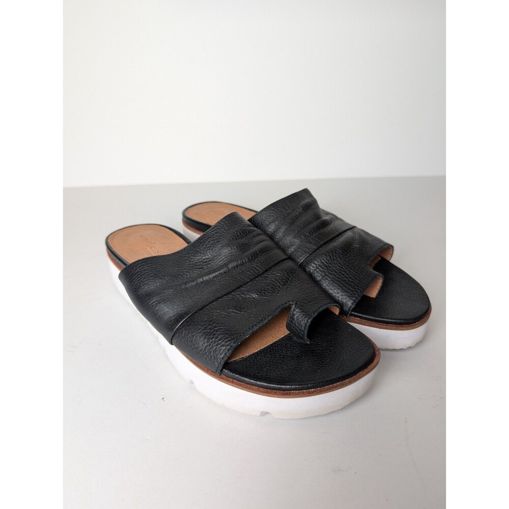 Gentle Souls by Kenneth Cole Womens Laverne Slide Sandals Shoes Black Size 11